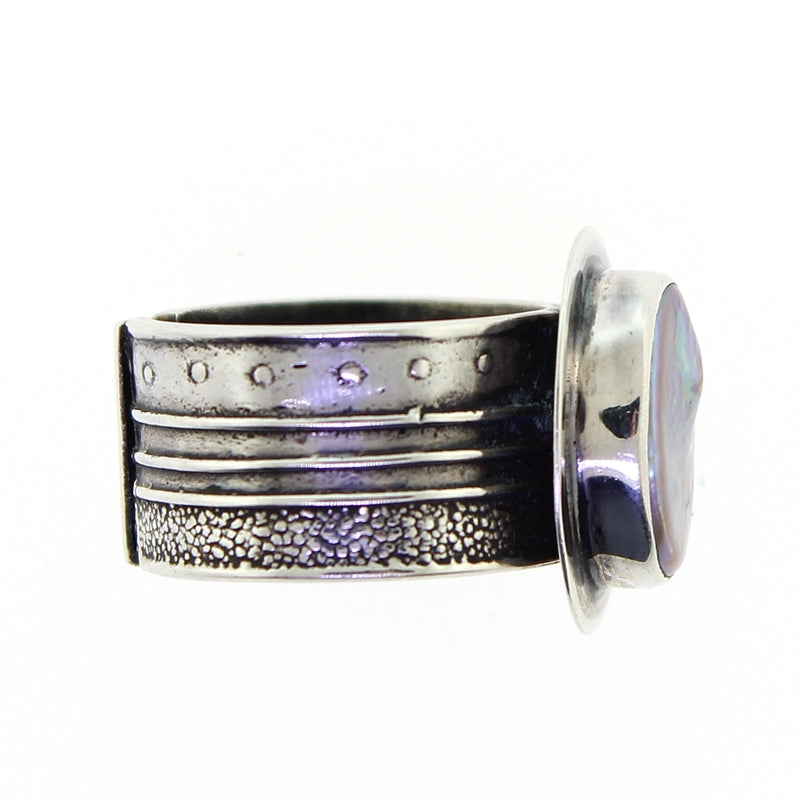 Tabra Mother of Pearl Ring