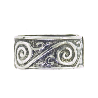Tabra Silver Emboss Swirl Ring
